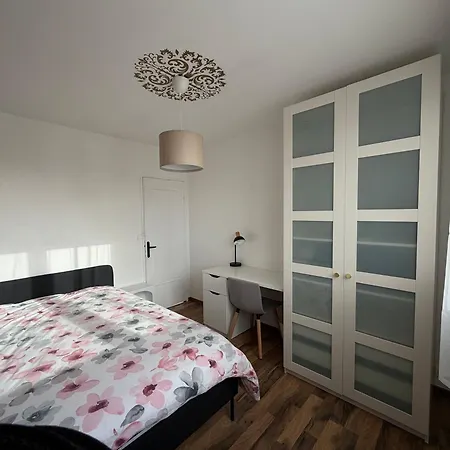 Chambre Tours Тур